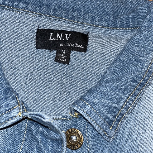 ⭐️🐦🌹💎•💎SAKS FIFTH ~ L.N.V.💎•🌹Tell me more… - Picture 10 of 11